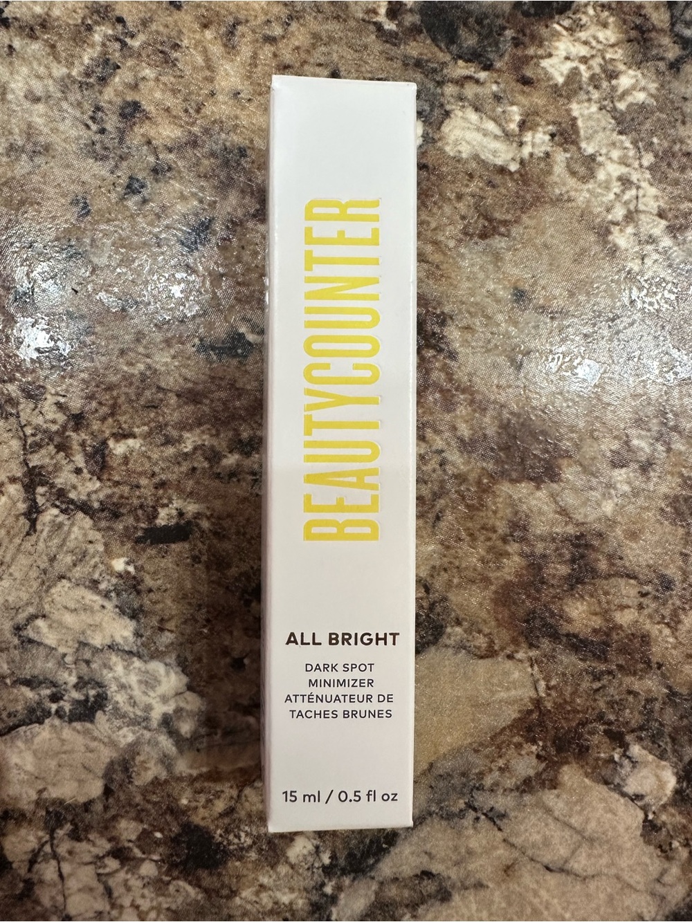 Beautycounter All Bright Dark Spot Minimizer — White/Yellow